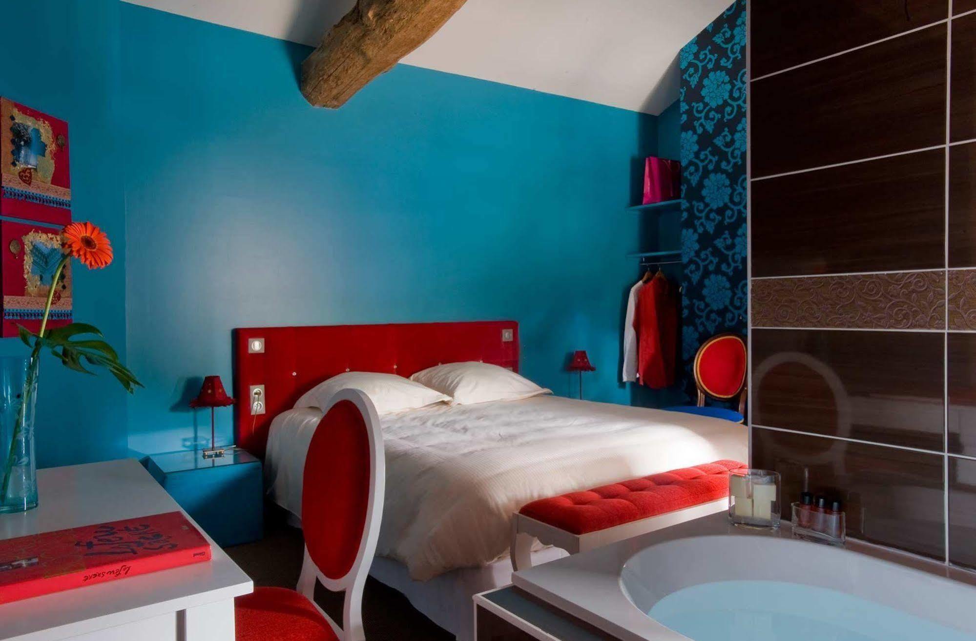 Hotel Spa Frederic Carrion Et Sa Table Gastronomique Vire  ภายนอก รูปภาพ