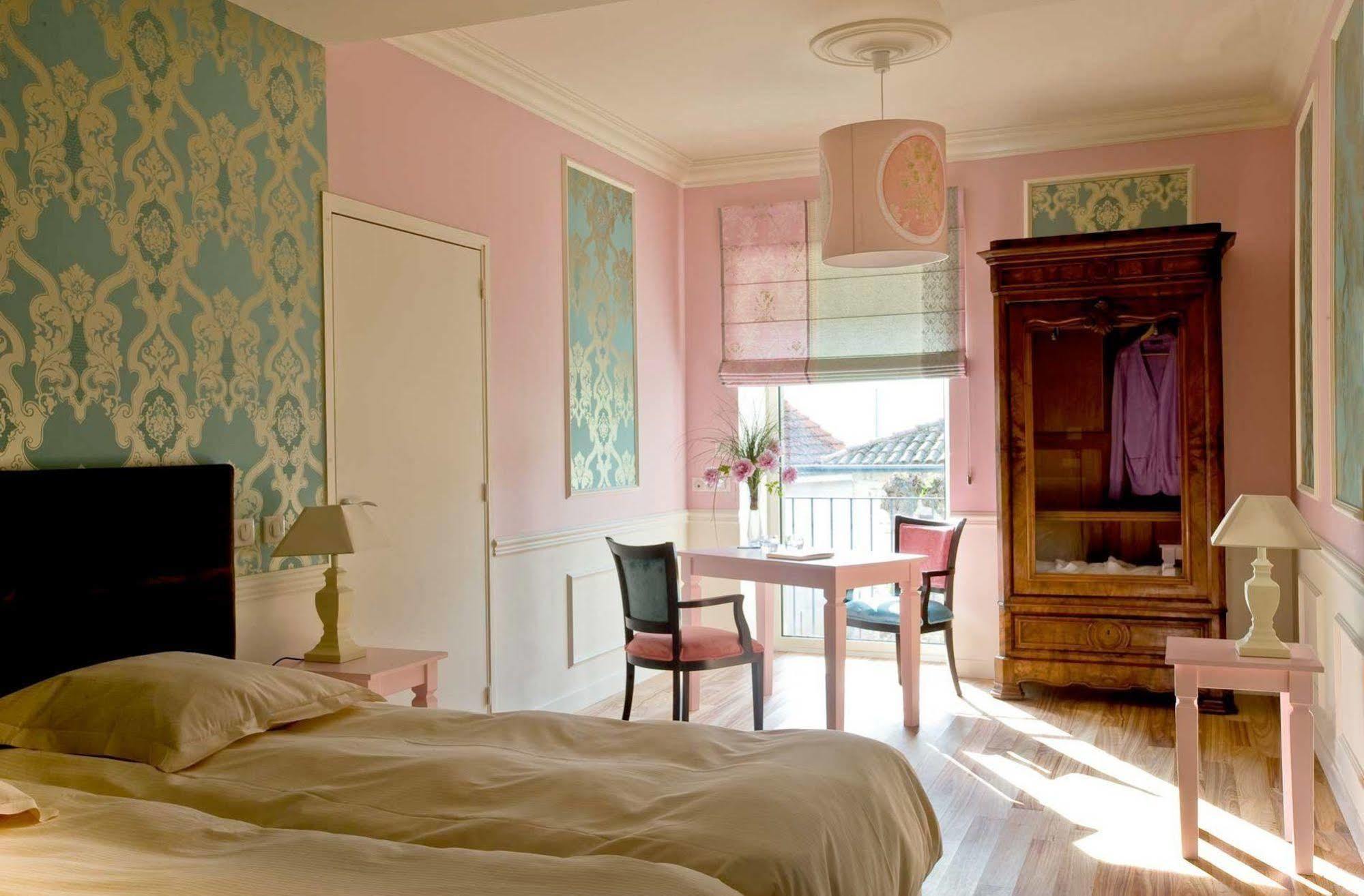 Hotel Spa Frederic Carrion Et Sa Table Gastronomique Vire  ภายนอก รูปภาพ