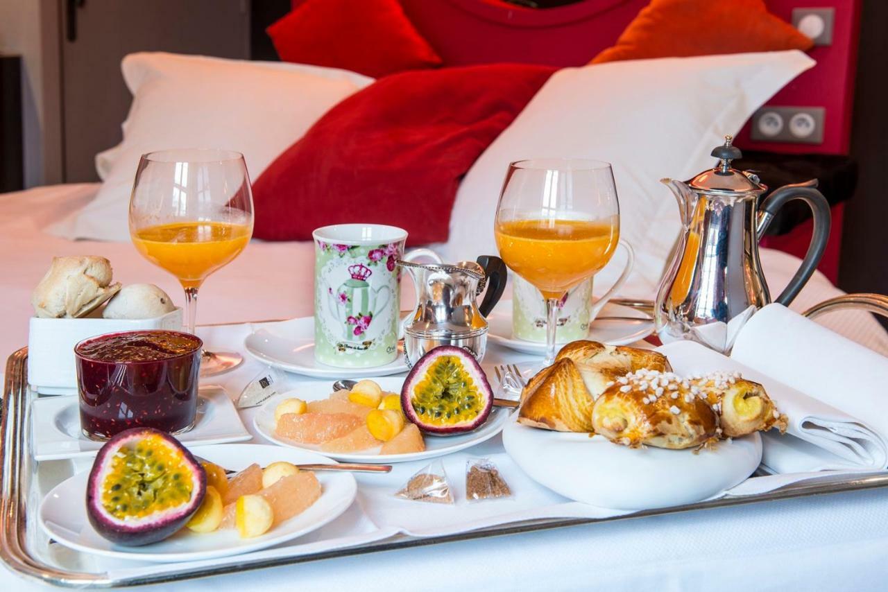 Hotel Spa Frederic Carrion Et Sa Table Gastronomique Vire  ภายนอก รูปภาพ